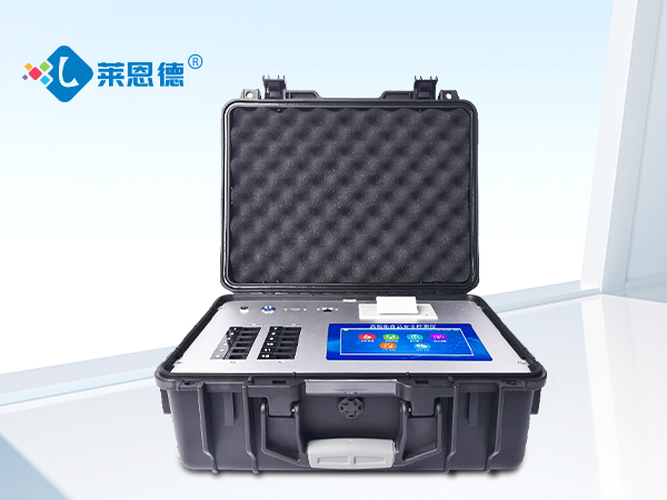 威海翔宇環(huán)?？萍假?gòu)買五參數(shù)食品重金屬檢測(cè)儀